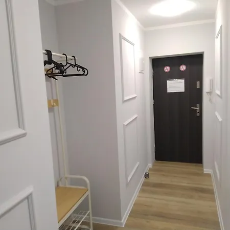 Powstancza Apartment *